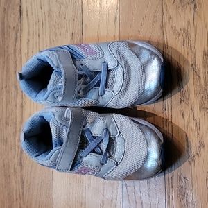 Girls Saucony sneakers 👟